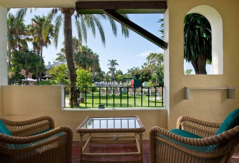 ファミリールーム, Bluebay Banus