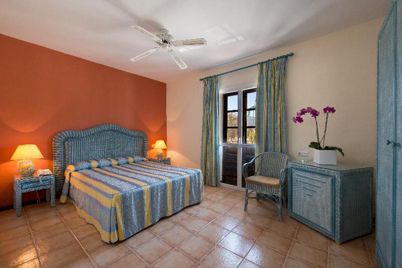 ベーシックルーム, Bluebay Banus