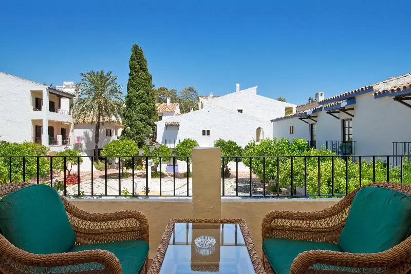 اتاق استاندارد, Bluebay Banus