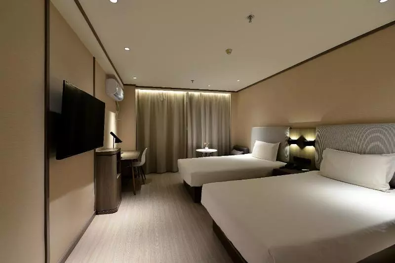 اتاق سوپریور, Bluebay Banus