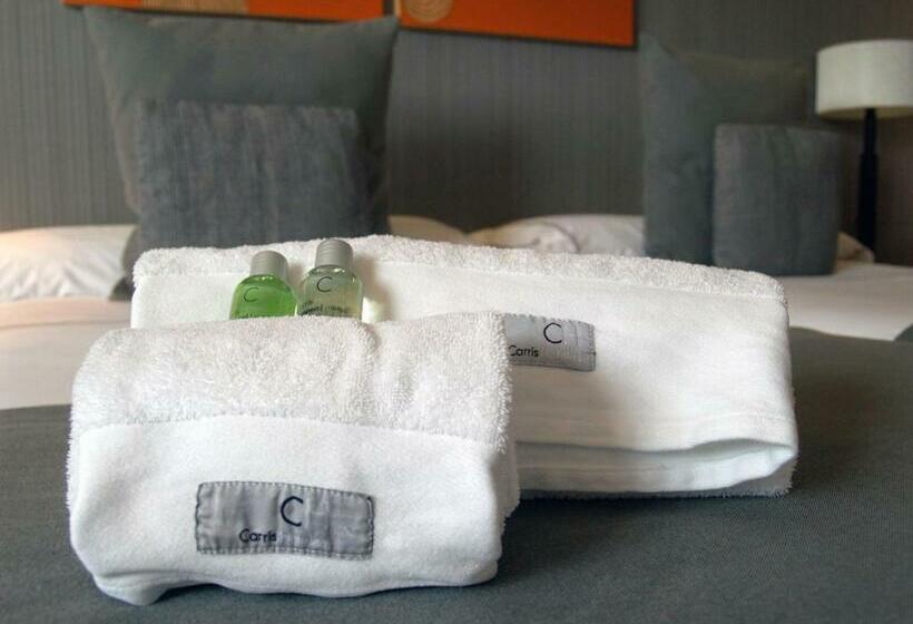 اتاق خانوادگی, Carris Marineda