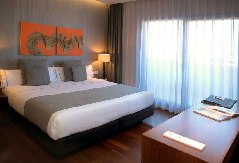 اتاق استاندارد, Carris Marineda