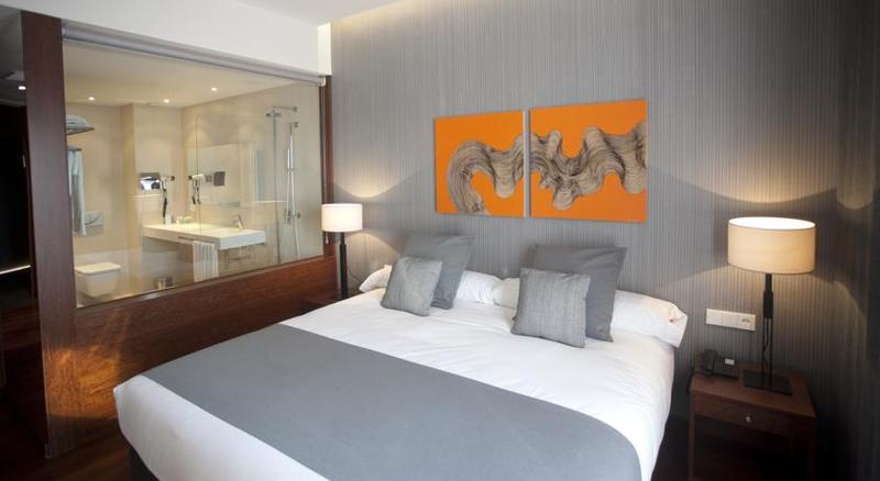 اتاق استاندارد, Carris Marineda