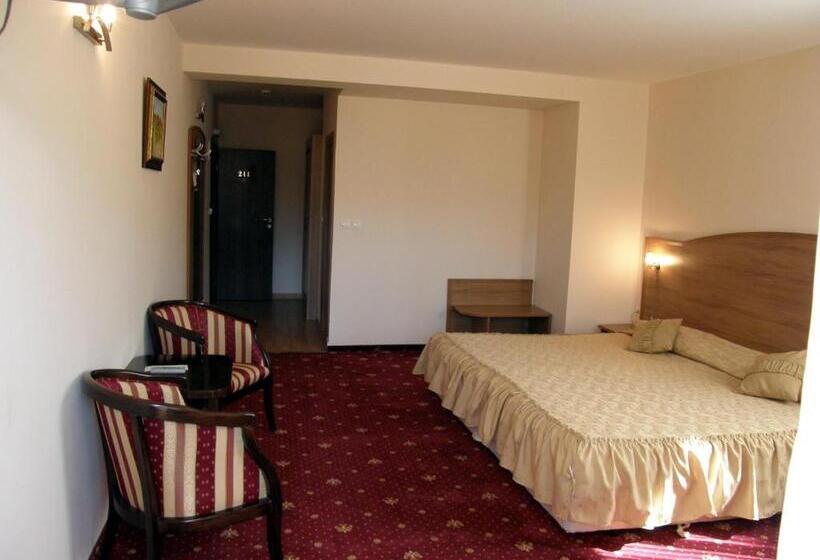 Номер Стандарт, Center