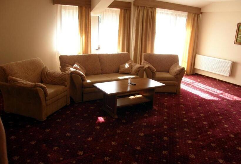 Люкс Повышенной Комфортности, Center