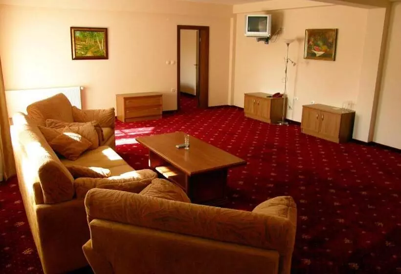 سوییت لوکس, Center