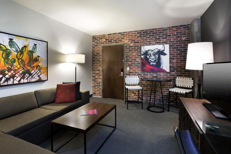 סוויטה עם נוף לנהר, Contessa   Suites On The Riverwalk