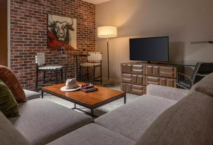 デラックススイート, Contessa Suites On The Riverwalk