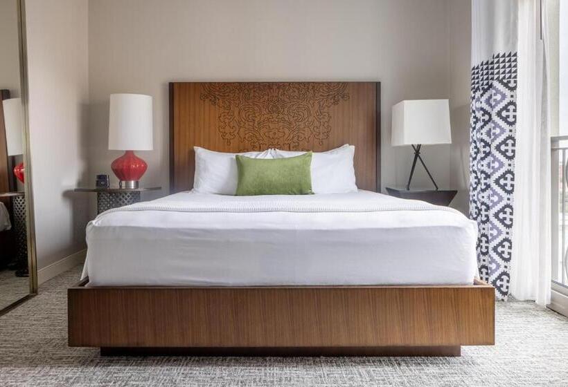 סוויטת אקזקיוטיב, עם מיטת קינג, Contessa Suites On The Riverwalk