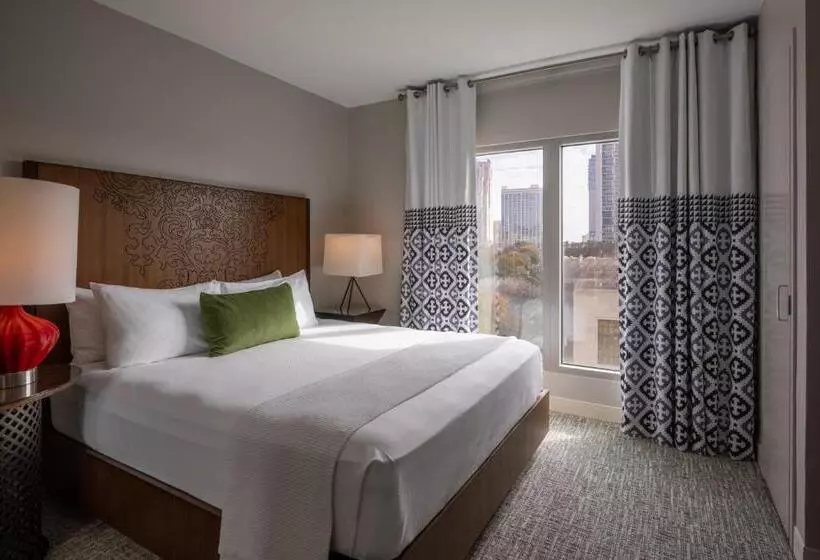 キングサイズベッドのエクゼクティブ, Contessa Suites On The Riverwalk