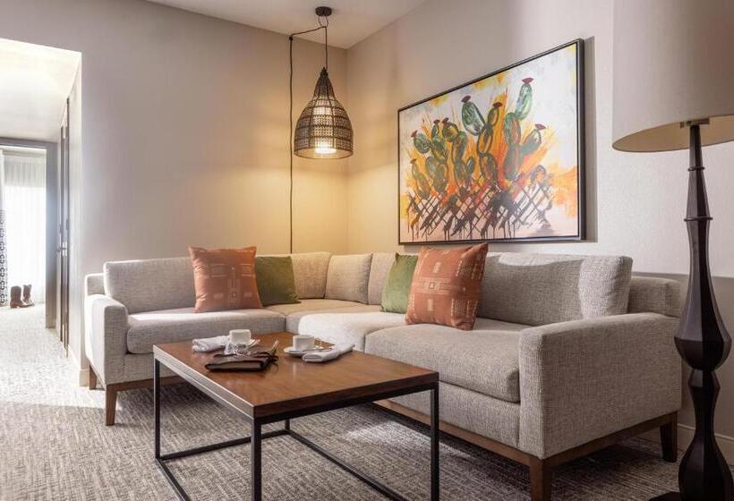 חדר דלוקס עם מיטת קינג, Contessa   Suites On The Riverwalk