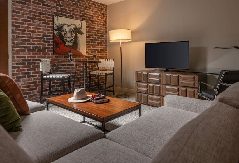 סוויטה מותאמת לאדם עם מוגבלויות, Contessa Suites On The Riverwalk