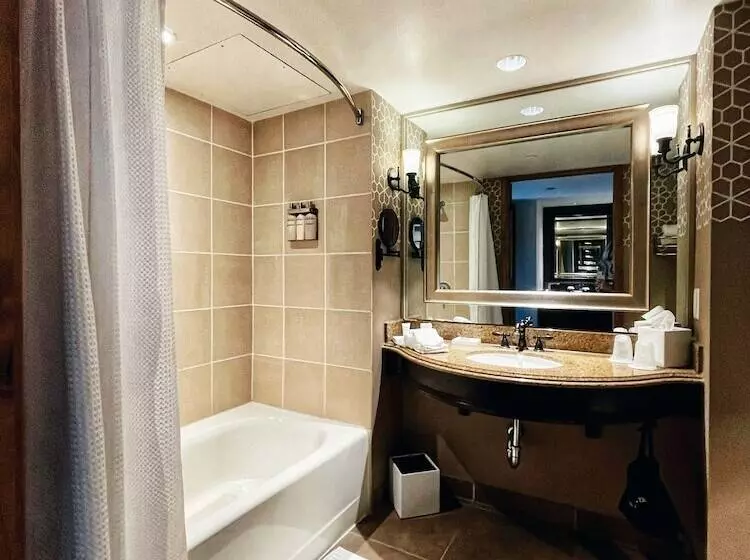 デラックススイート, Contessa Suites On The Riverwalk