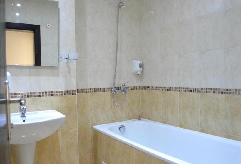 Familienapartment, Dumanov