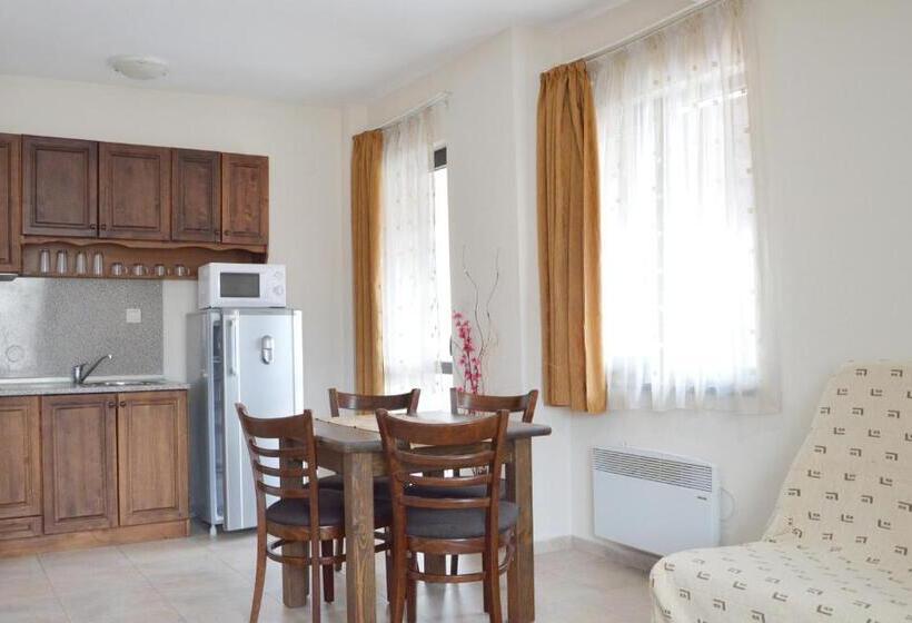 Familienapartment, Dumanov