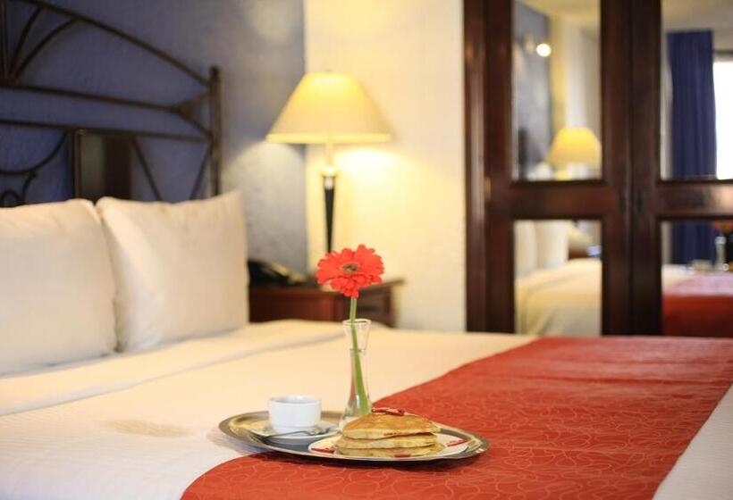 חדר סטנדרט, Emily