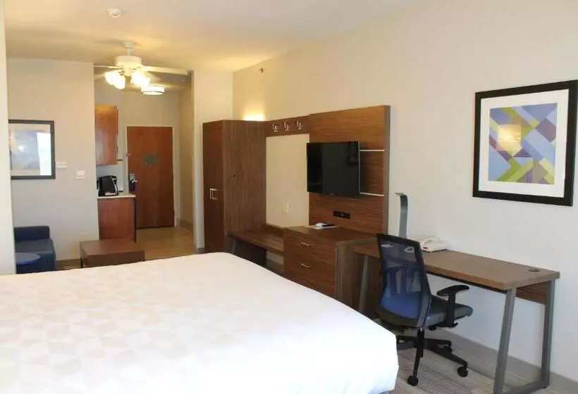 Sviitti King-vuode, Holiday Inn Express Hotel & Suites Mansfield, An Ihg