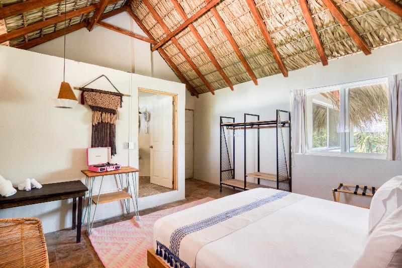 장애인을 위한 스위트, Holiday Inn Express Hotel & Suites Mansfield, An Ihg