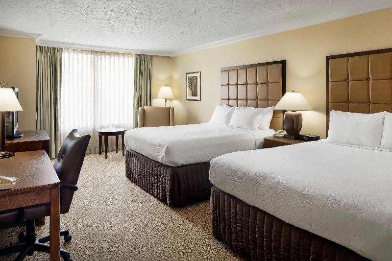 장애인을 위한 스위트, Holiday Inn Express Hotel & Suites Mansfield, An Ihg