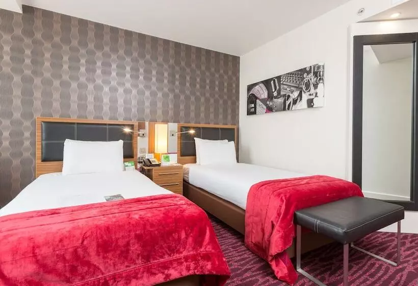 スタンダードルーム, Holiday Inn Manchester Mediacityuk, An Ihg