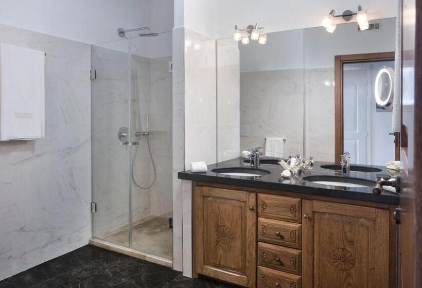 סוויטה, La Rocca Resort & Spa