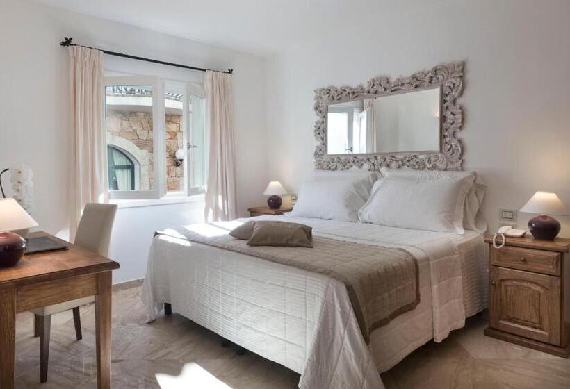 Люкс, La Rocca Resort & Spa