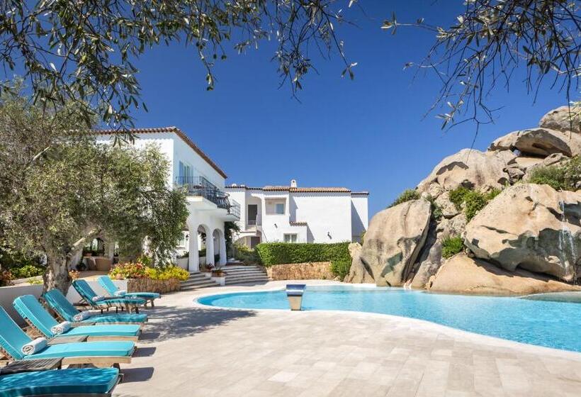 סוויטה נוף לים, La Rocca Resort & Spa