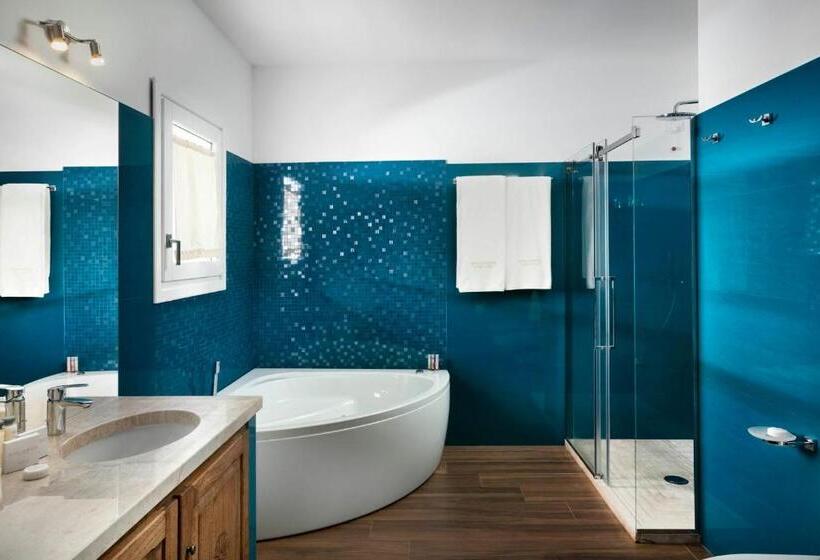 חדר פרמיום נוף לים, La Rocca Resort & Spa