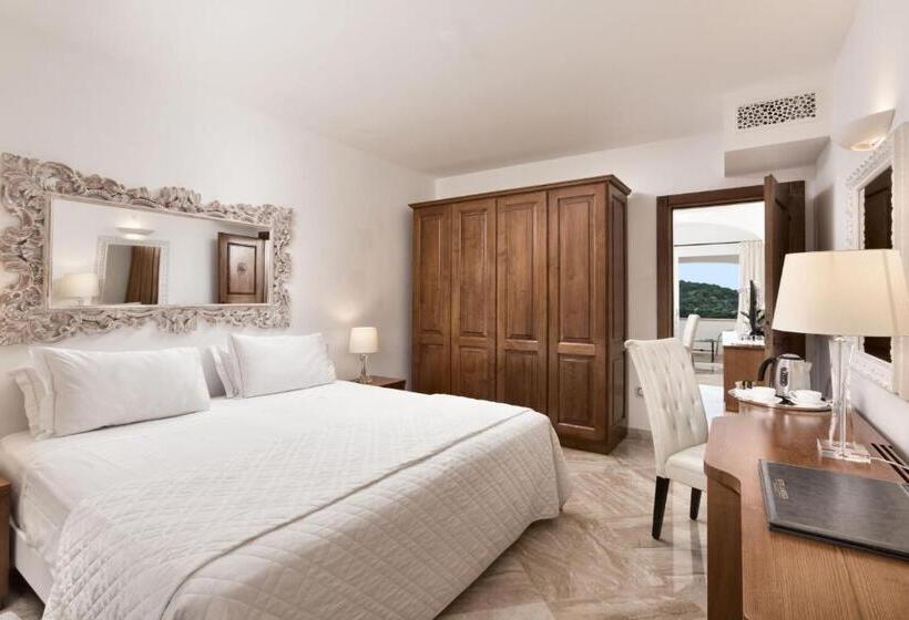 Habitación Premium Vista al Mar., La Rocca Resort & Spa