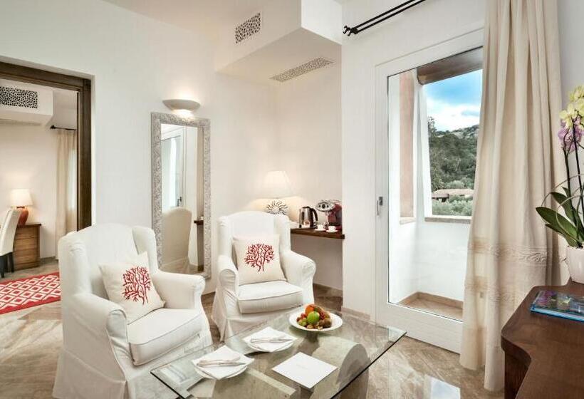 סוויטת פרמיום עם נוף לים, La Rocca Resort & Spa