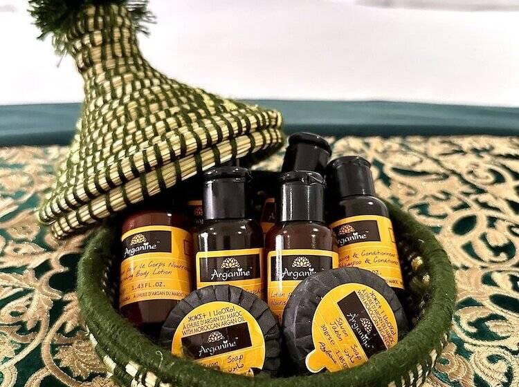 اتاق استاندارد, Les Trois Palmiers