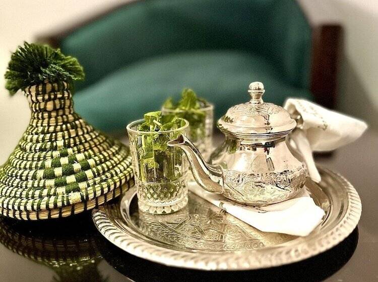 اتاق استاندارد, Les Trois Palmiers