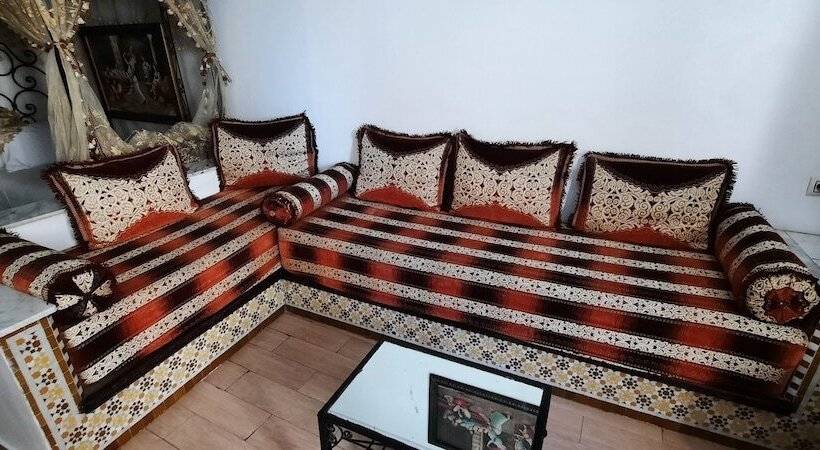 Quarto Triplo Estandar, Moroccan House Casablanca