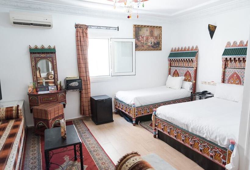 Quarto Triplo Estandar, Moroccan House Casablanca