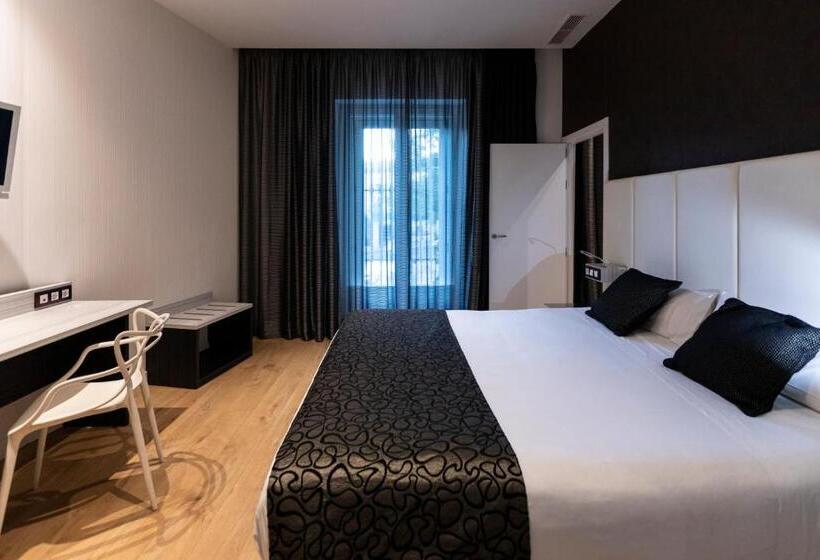 Apartamento 1 Dormitório, Petit Palace Santa Barbara