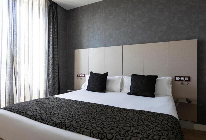 景色の見えるスーペリアルーム, Petit Palace Santa Barbara