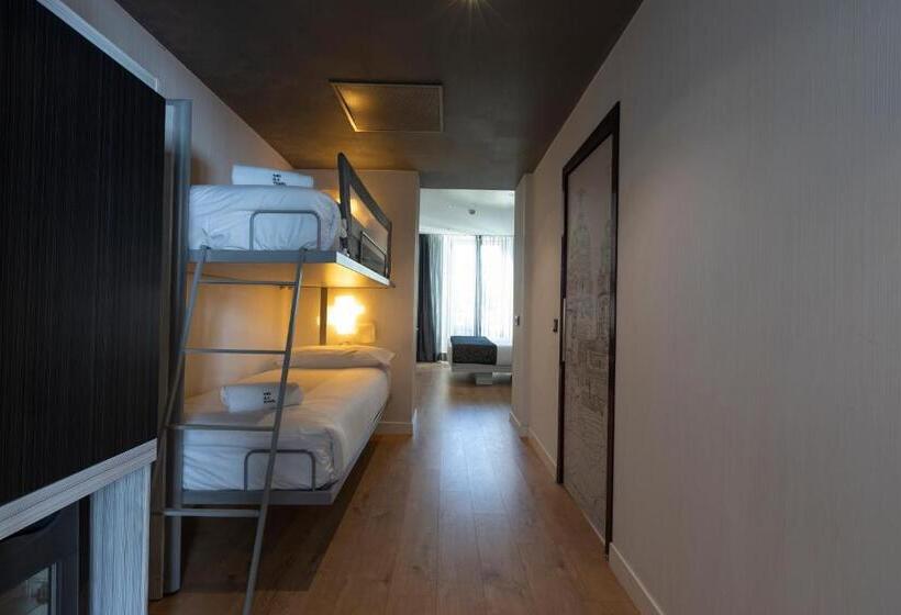 スタンダード４人部屋, Petit Palace Santa Barbara