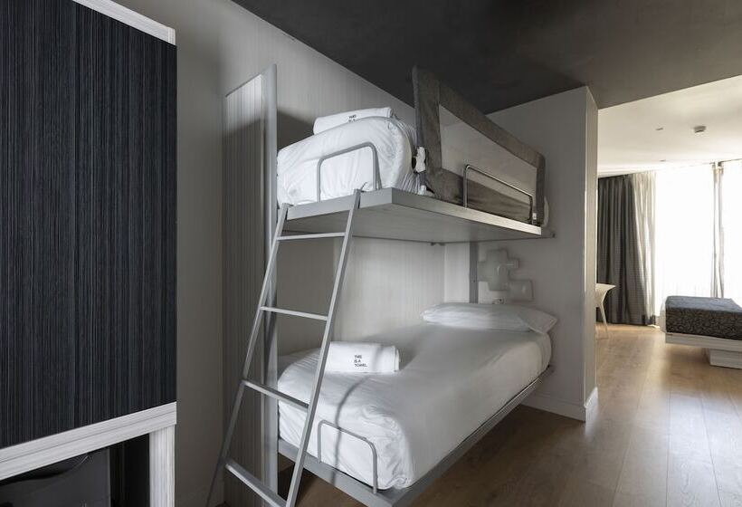 スタンダード４人部屋, Petit Palace Santa Barbara