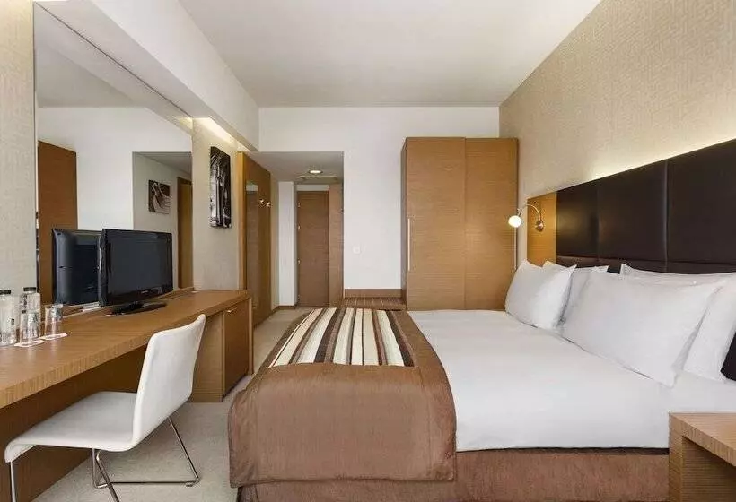 デラックスルーム, Ramada By Wyndham Oradea