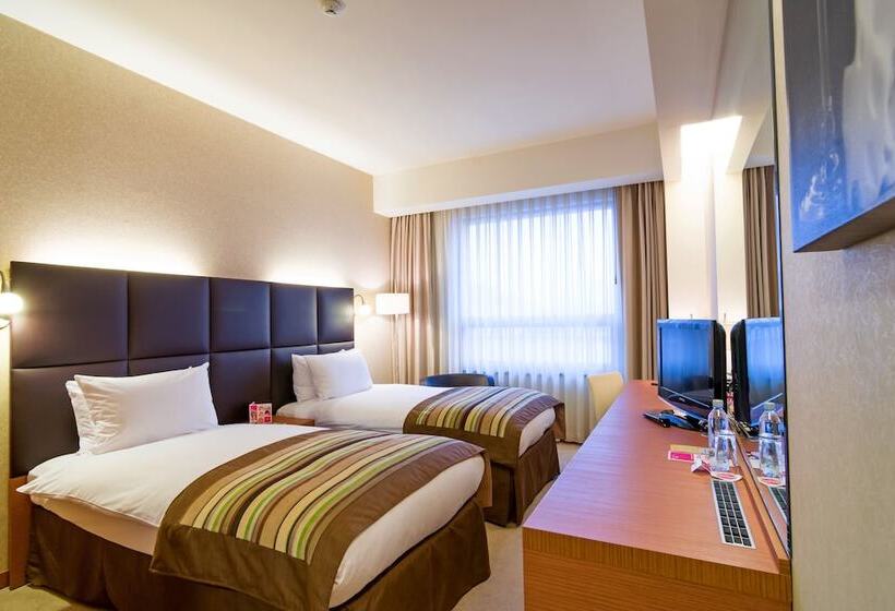 חדר דלוקס, Ramada By Wyndham Oradea