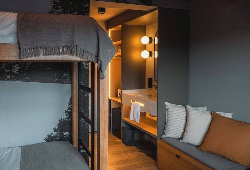 四人标准间, Refugio Knapp