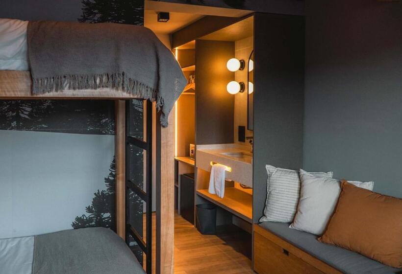 四人标准间, Refugio Knapp