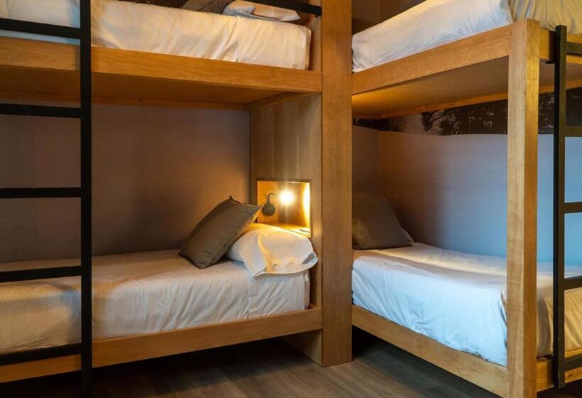 四人标准间, Refugio Knapp