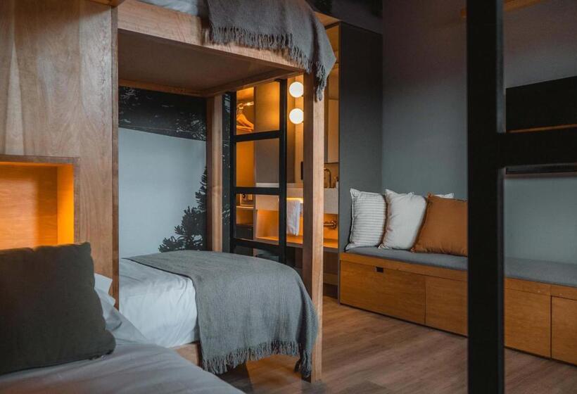 四人标准间, Refugio Knapp