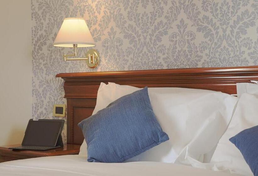 トリプルクラシックルーム, Relais Villa Giuliana