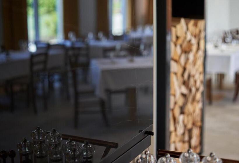 اتاق استاندارد, Dvorec Gregorčič