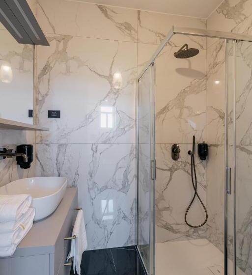 اتاق استاندارد, Dvorec Gregorčič