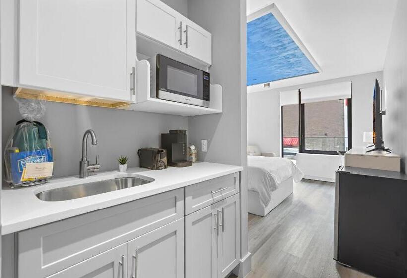 스위트, Global Luxury Suites At The Arches