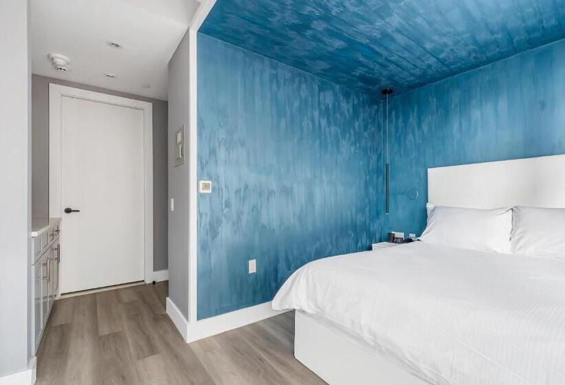 سوییت لوکس, Global Luxury Suites At The Arches