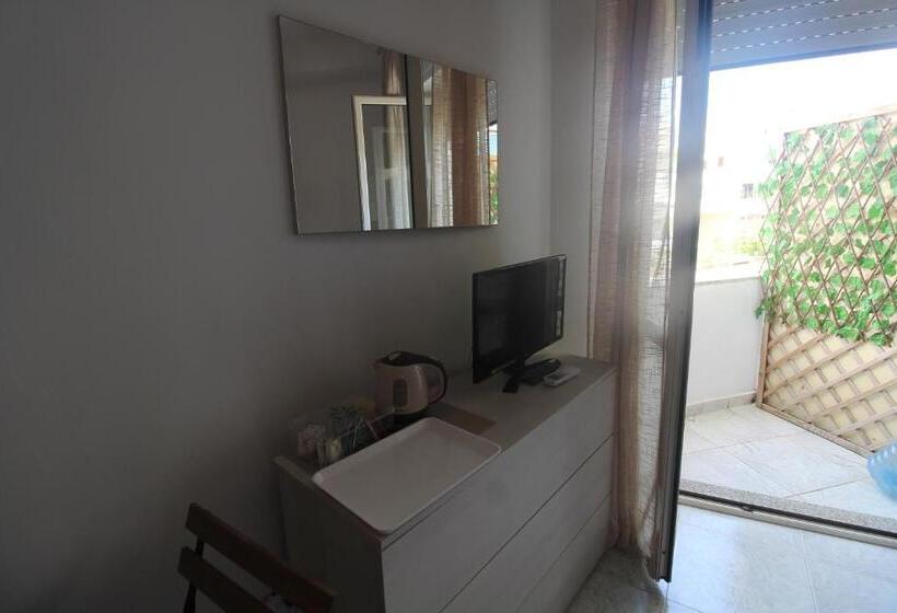 اتاق استاندارد سه نفره, Sognandocasab&b Tortora